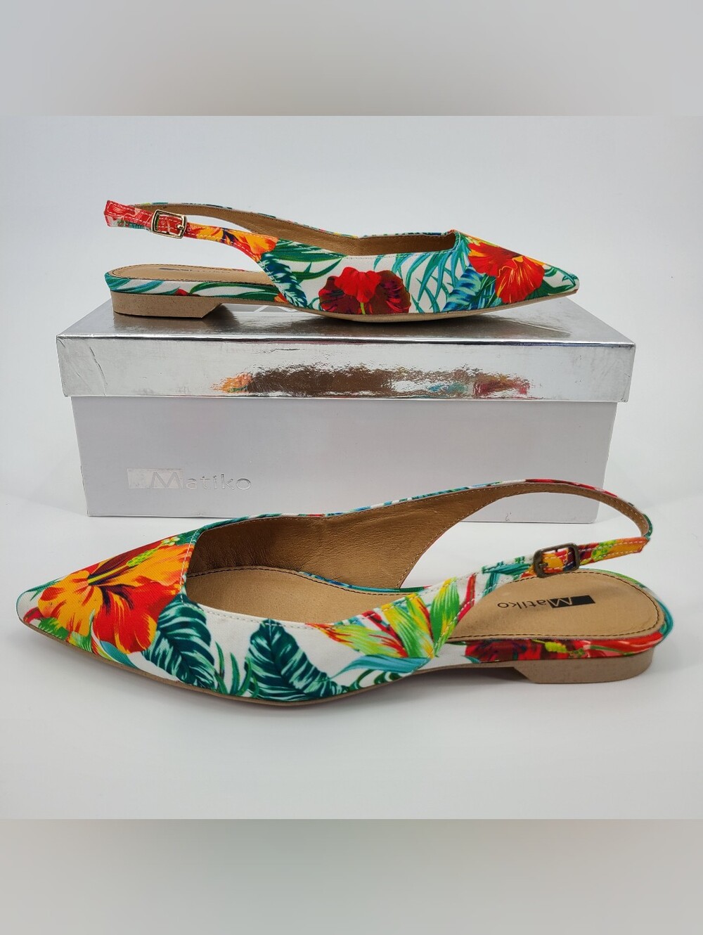 Matiko Tropical Floral Pointed Toe Slingback Flats Size 8